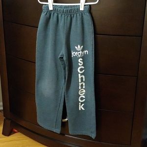 Gildan boys pants. Size M ( youth)